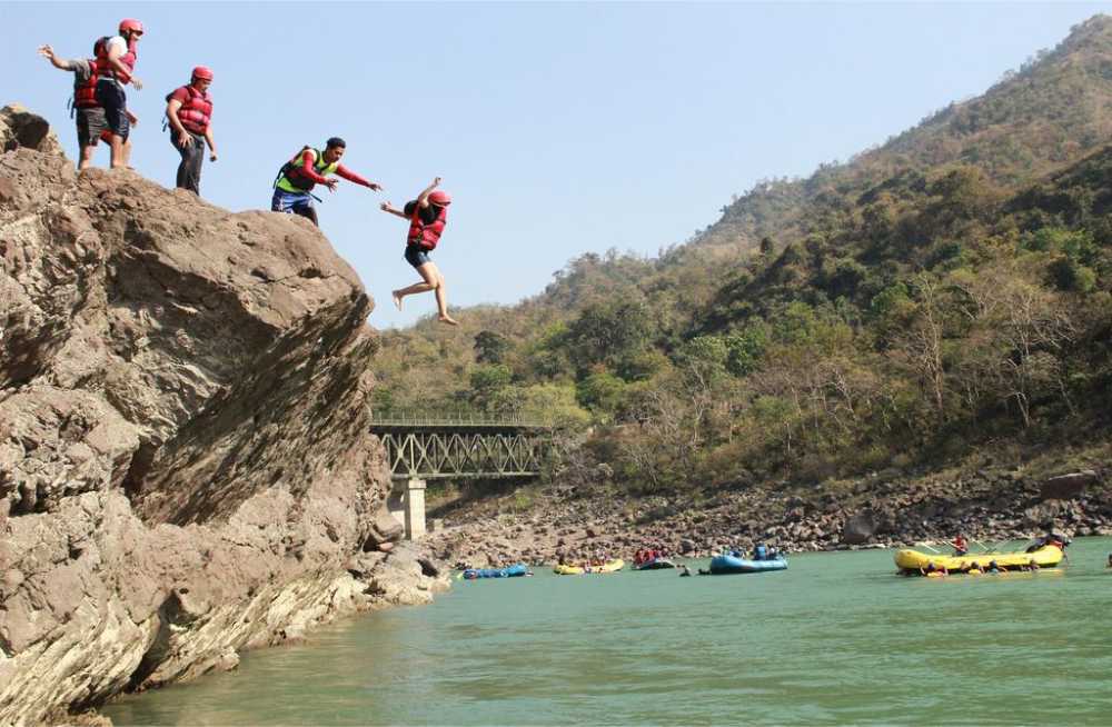 cliff-jumping-rishikesh